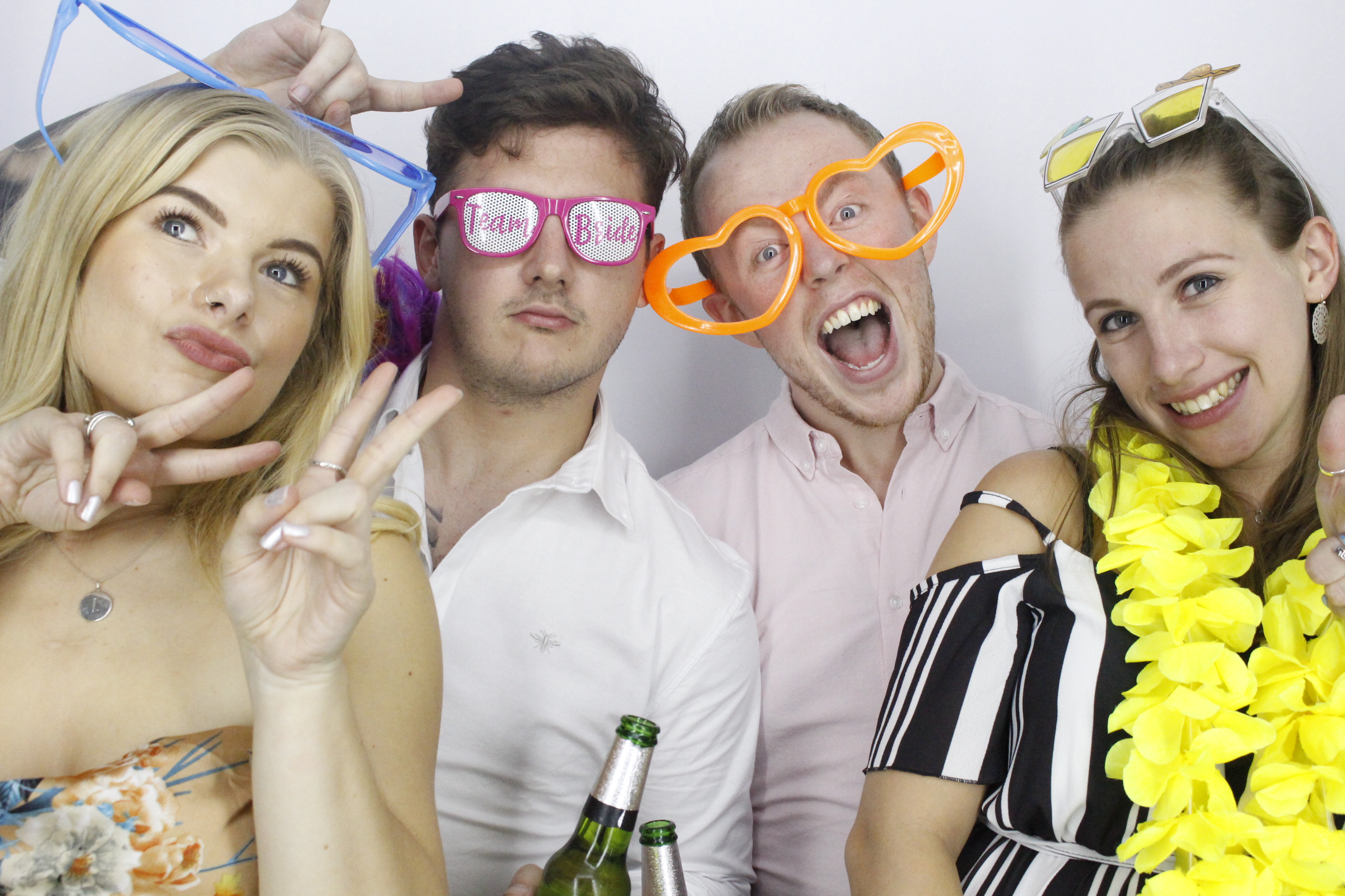 Sam & Rachel's Wedding | View more photos from the event at gallery.myphotoboothexperience.co.uk/u/MyPhotoBoothExperienceLtd/Sam-Rachels-Wedding